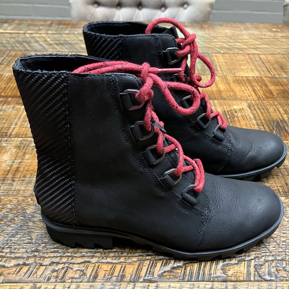 Sorel Phoenix Womens Size 10.5 Black Waterproof Leather Short Lace Leather Boots